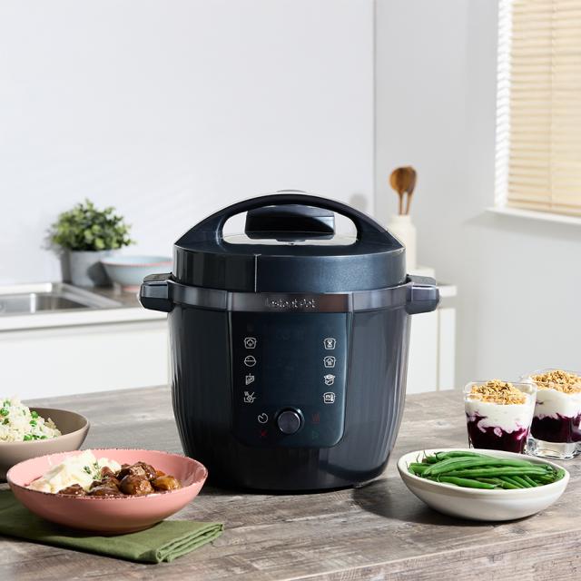 Instant Pot Pro WiFi (10-i-1) 5,7 L